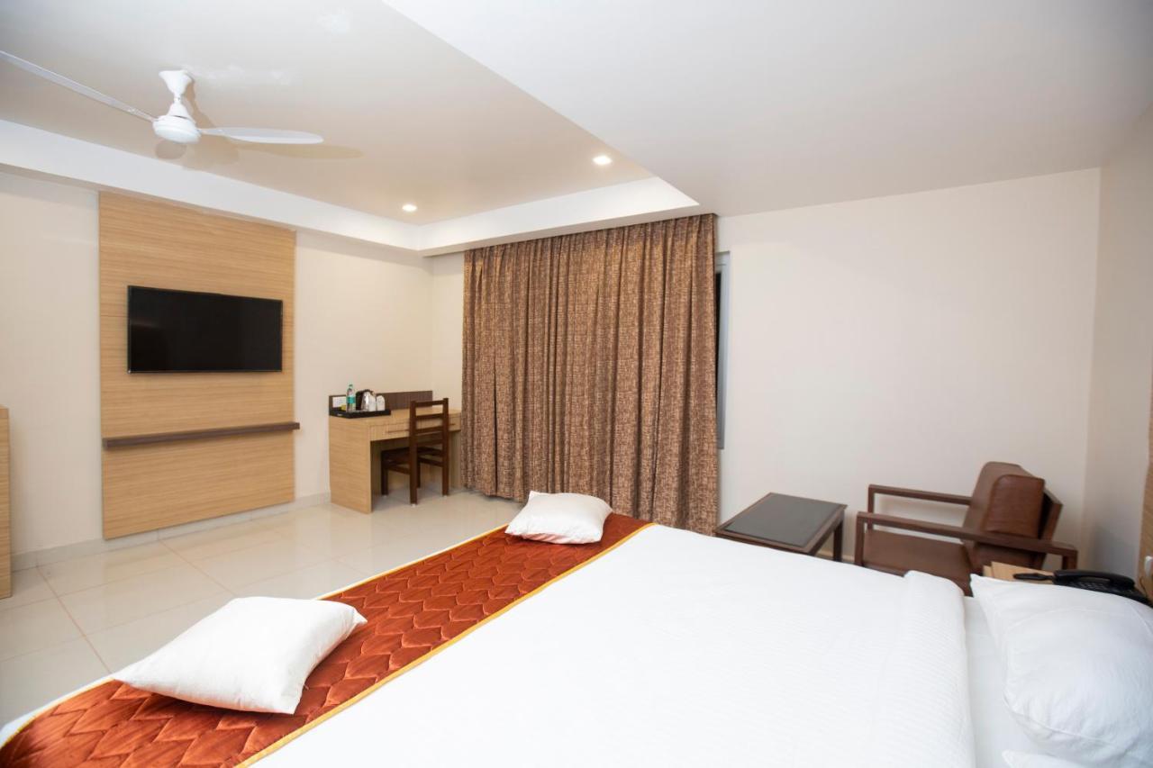 Lee-Benz Ark Hotel Kumbakonam Zewnętrze zdjęcie