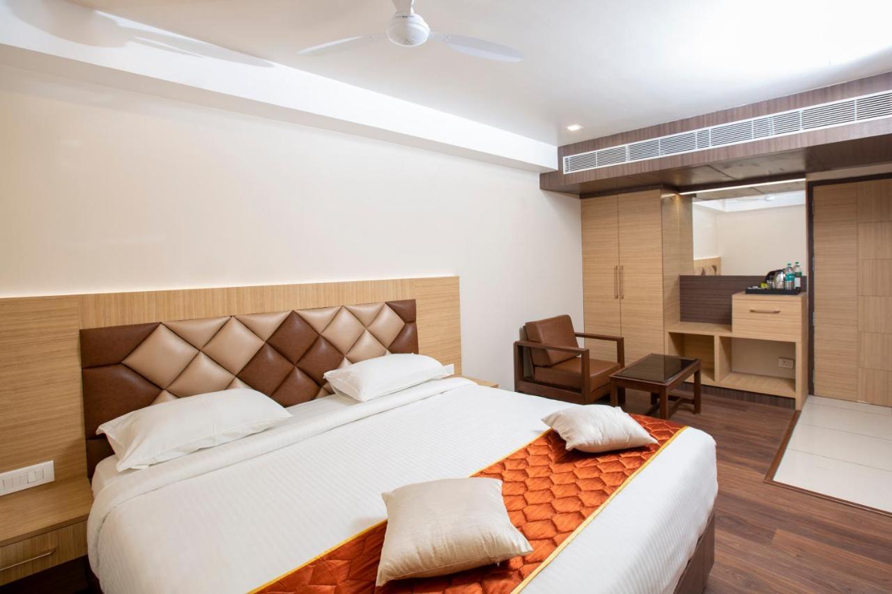 Lee-Benz Ark Hotel Kumbakonam Zewnętrze zdjęcie