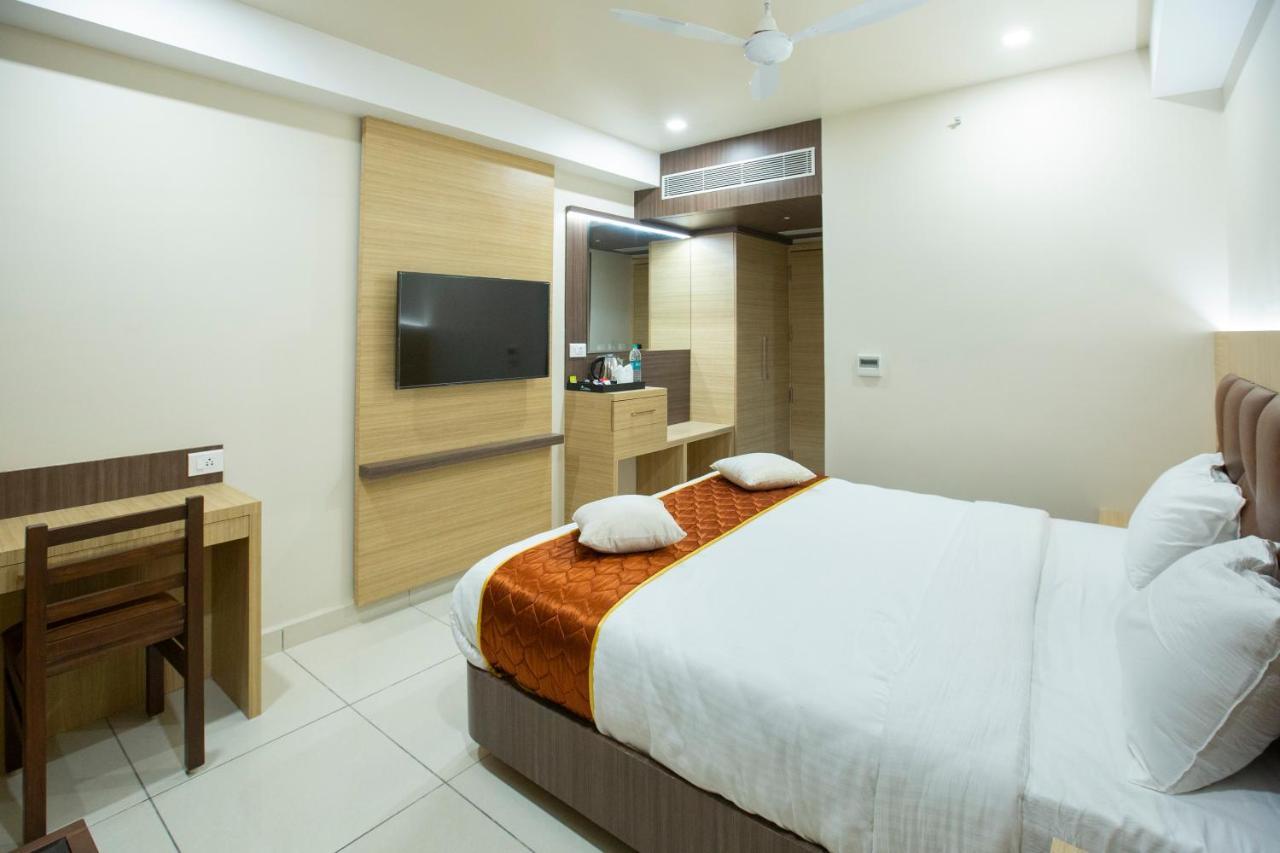 Lee-Benz Ark Hotel Kumbakonam Zewnętrze zdjęcie